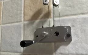 盼盼升降晾衣架维修